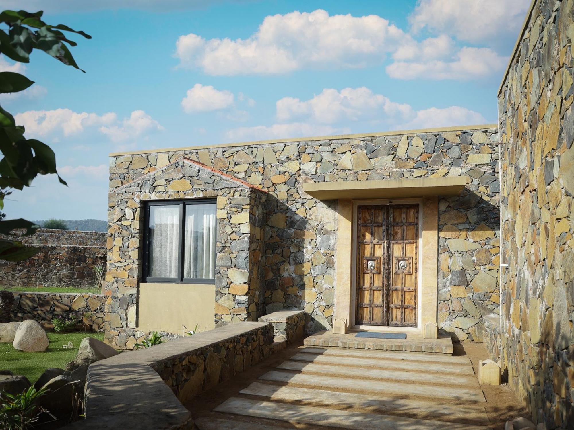 Meladin Sariska Tehla Exterior foto